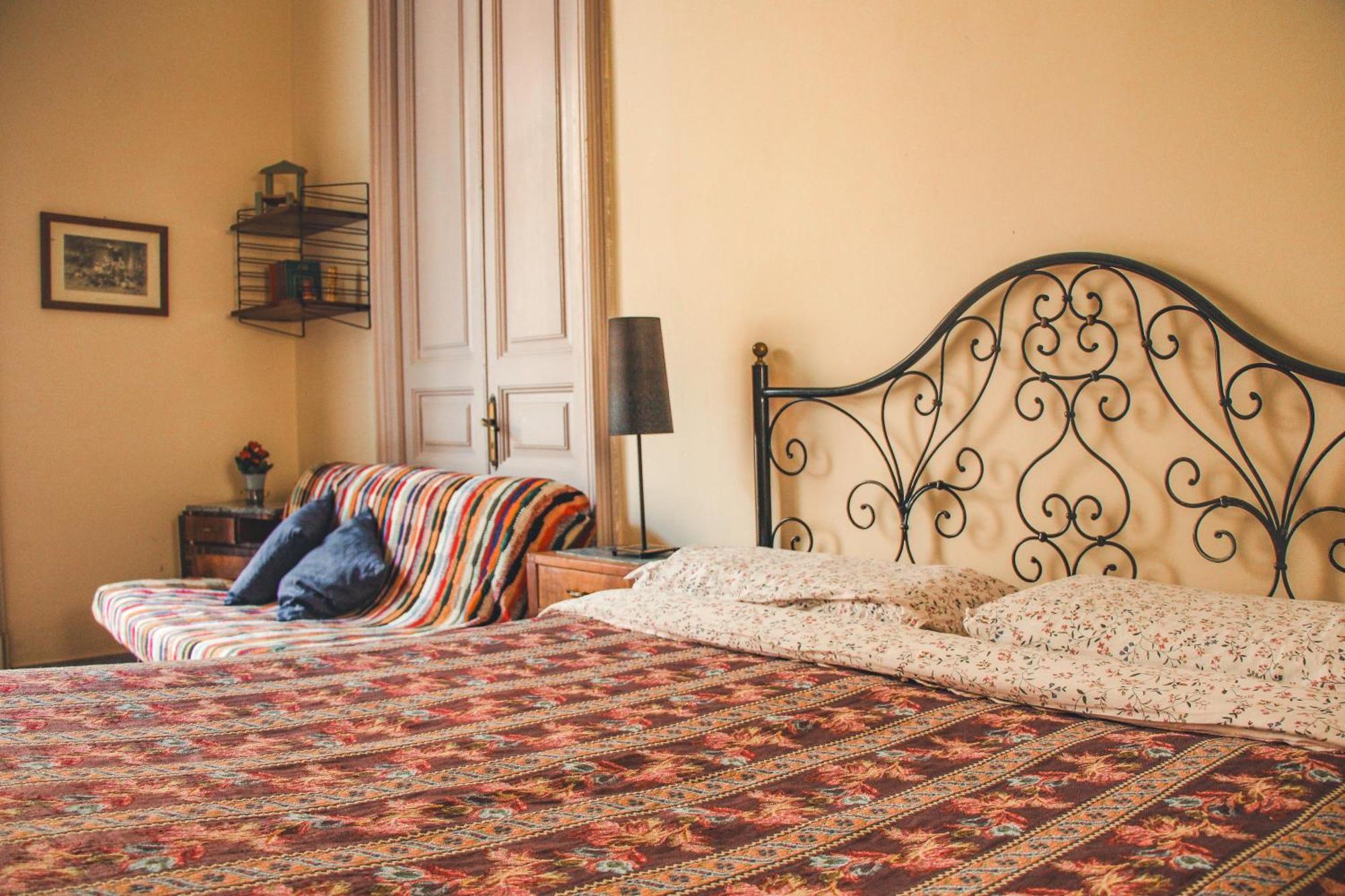 Casa Verdi - House Of Travelers Катания Екстериор снимка